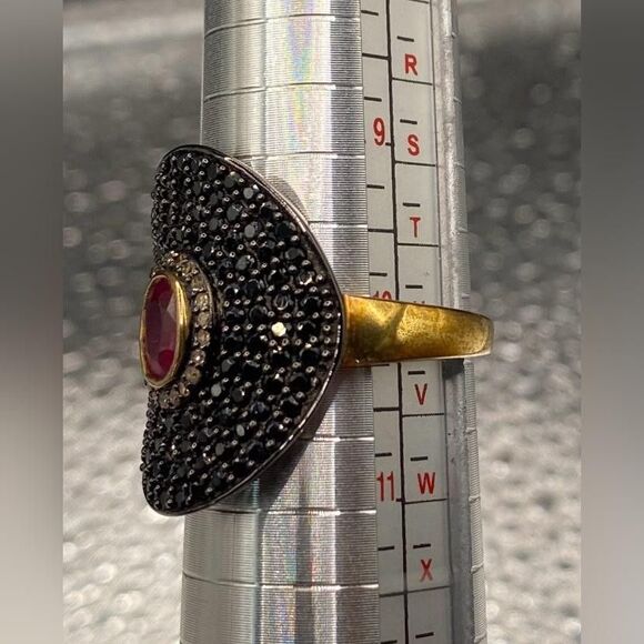 925 Sterling Silver Gold Tone Shield Cocktail Ring Garnet Oval Black Pave 10 - Picture 2 of 5
